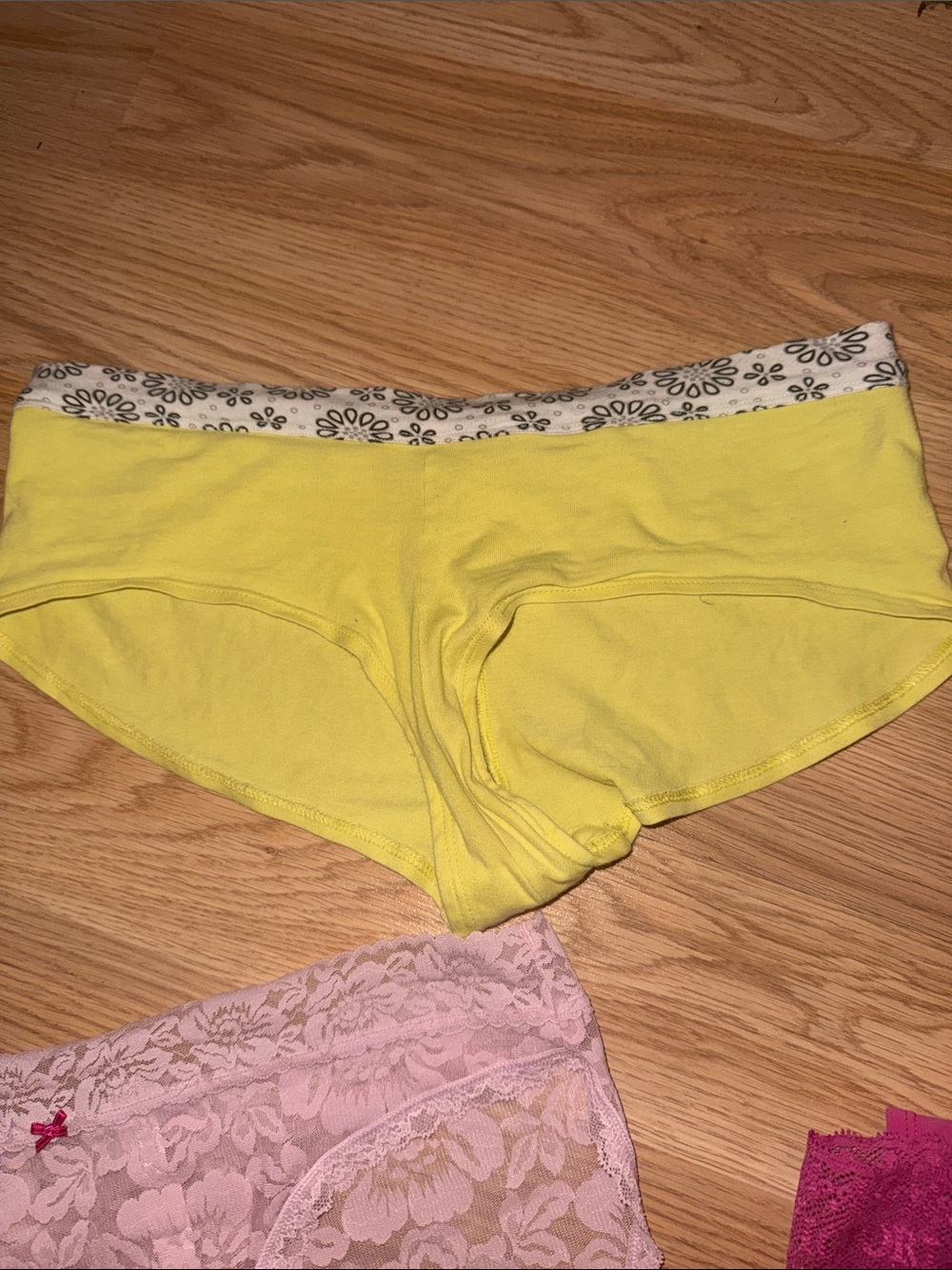 Victoria secret size medium panty bundle - Picture 4 of 11